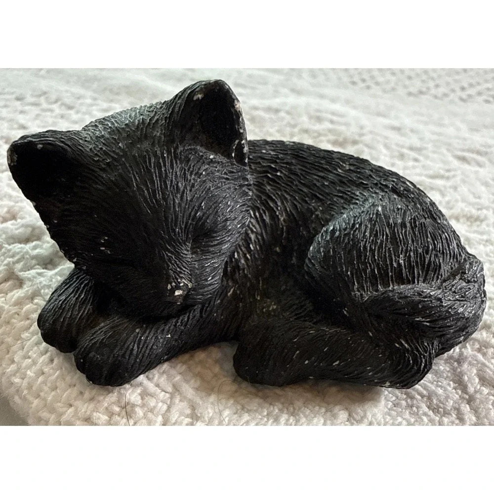 Vintage Sandicast Sleeping Black Cat‎ Approx 1.0x2.50